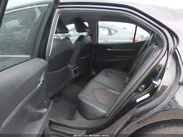 4T1B11HK3JU582537 2018 TOYOTA CAMRY - Image 8