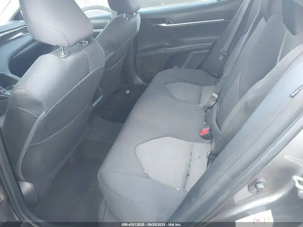 4T1B11HK3JU582652 2018 TOYOTA CAMRY - Image 8