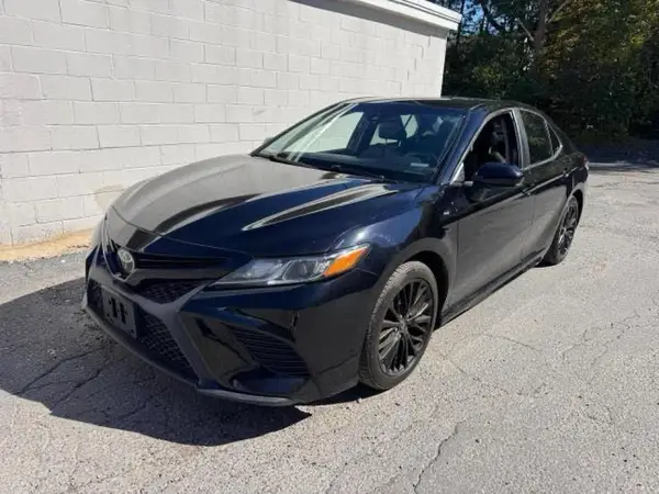 4T1B11HK3JU58308 2018 TOYOTA CAMRY - Image 2