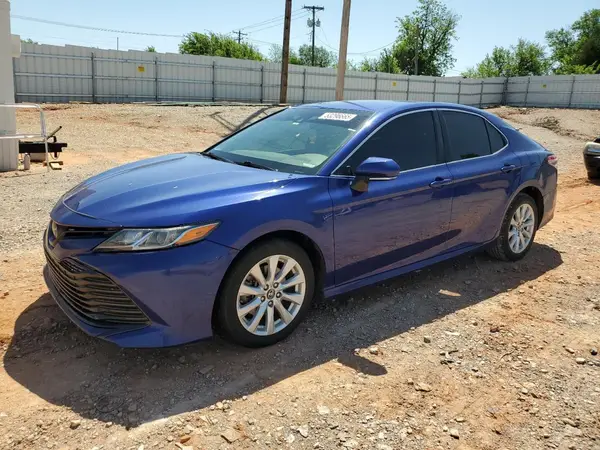 4T1B11HK3JU584191 2018 TOYOTA CAMRY - Image 1