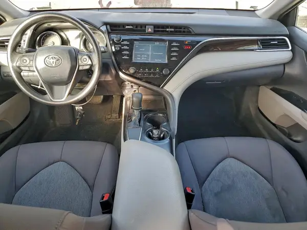 4T1B11HK3JU584255 2018 TOYOTA CAMRY - Image 8