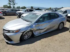 4T1B11HK3JU585129 2018 TOYOTA CAMRY