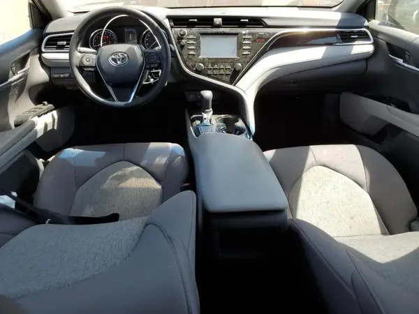 4T1B11HK3JU585129 2018 TOYOTA CAMRY - Image 8