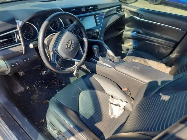 4T1B11HK3JU586054 2018 TOYOTA CAMRY - Image 8