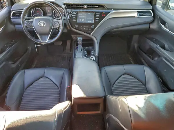 4T1B11HK3JU586992 2018 TOYOTA CAMRY - Image 8