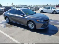 4T1B11HK3JU587897 2018 TOYOTA CAMRY