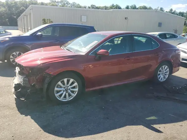 4T1B11HK3JU588323 2018 TOYOTA CAMRY - Image 1