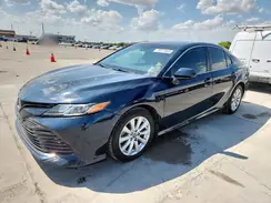 4T1B11HK3JU588483 2018 TOYOTA CAMRY