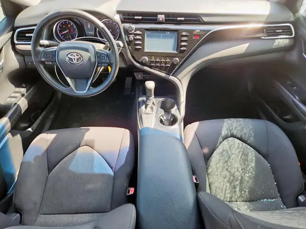 4T1B11HK3JU588483 2018 TOYOTA CAMRY - Image 8