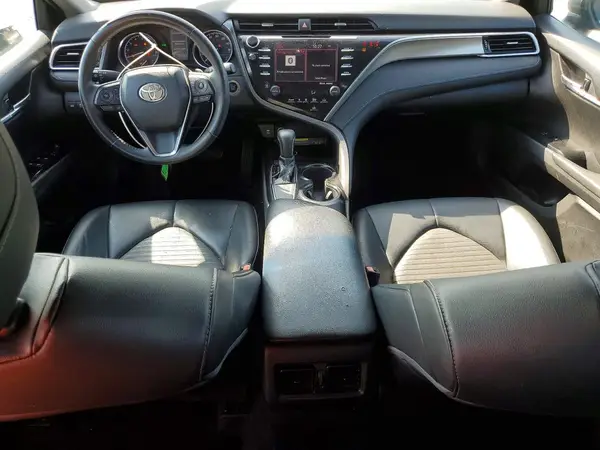 4T1B11HK3JU589116 2018 TOYOTA CAMRY - Image 8