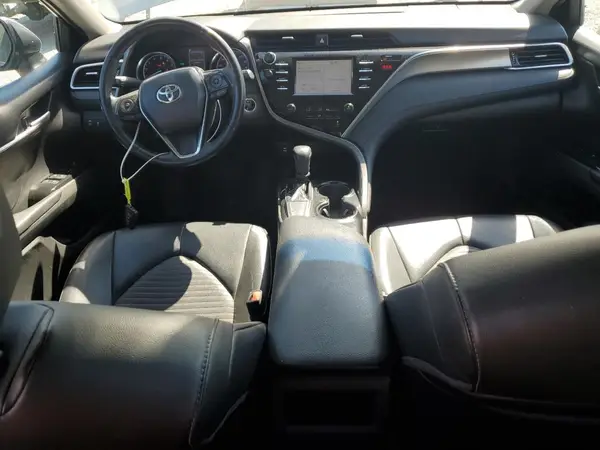 4T1B11HK3JU589875 2018 TOYOTA CAMRY - Image 8