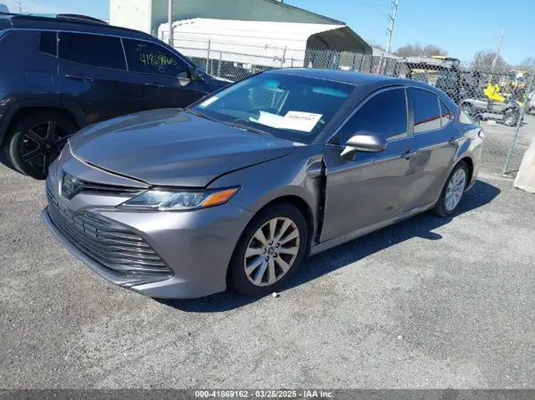 4T1B11HK3JU592016 2018 TOYOTA CAMRY - Image 2