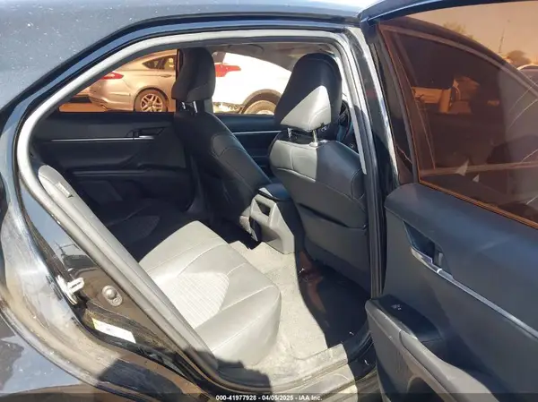 4T1B11HK3JU592131 2018 TOYOTA CAMRY - Image 8