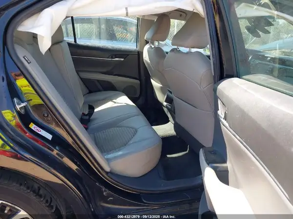 4T1B11HK3JU595031 2018 TOYOTA CAMRY - Image 8