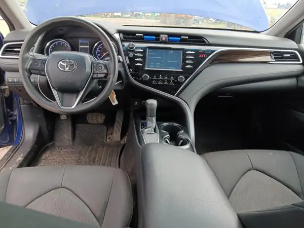 4T1B11HK3JU595272 2018 TOYOTA CAMRY - Image 8