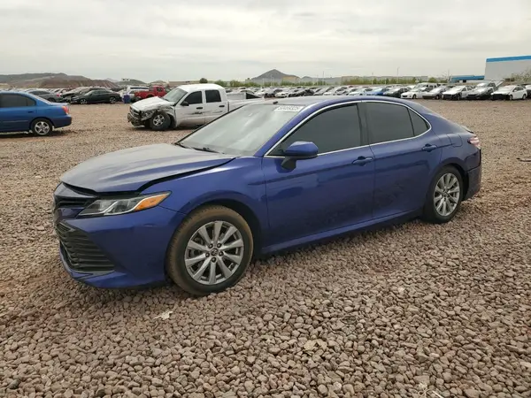4T1B11HK3JU595501 2018 TOYOTA CAMRY - Image 1