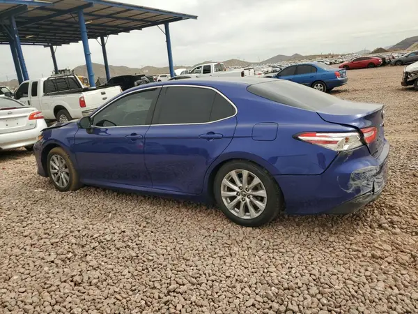 4T1B11HK3JU595501 2018 TOYOTA CAMRY - Image 2