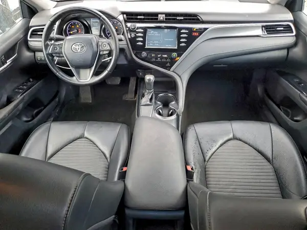 4T1B11HK3JU598625 2018 TOYOTA CAMRY - Image 8