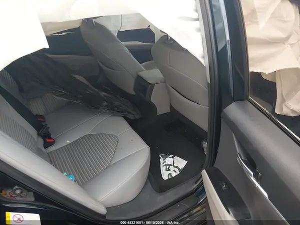 4T1B11HK3JU602057 2018 TOYOTA CAMRY - Image 8
