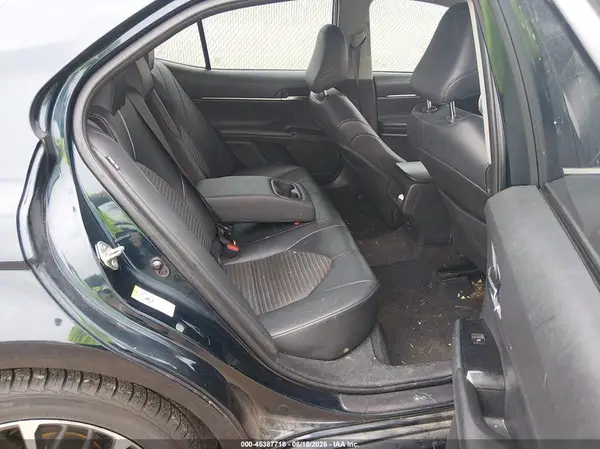 4T1B11HK3JU602124 2018 TOYOTA CAMRY - Image 8