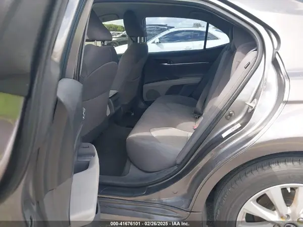 4T1B11HK3JU603533 2018 TOYOTA CAMRY - Image 8