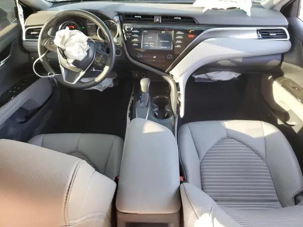 4T1B11HK3JU607713 2018 TOYOTA CAMRY - Image 8