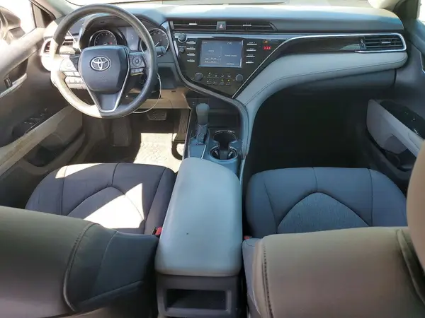 4T1B11HK3JU608778 2018 TOYOTA CAMRY - Image 8