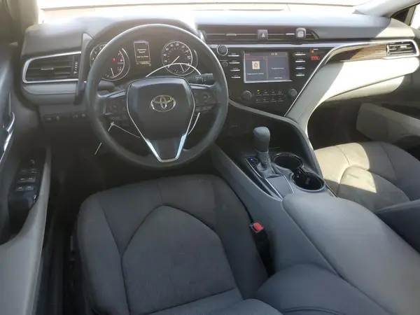 4T1B11HK3JU610207 2018 TOYOTA CAMRY - Image 8