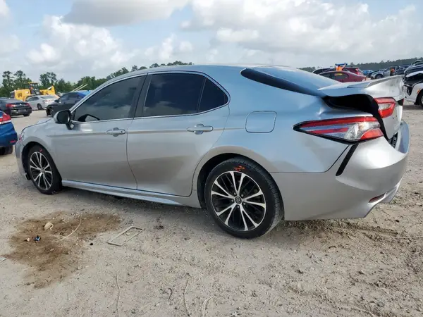 4T1B11HK3JU614046 2018 TOYOTA CAMRY - Image 2