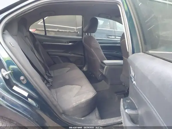 4T1B11HK3JU614337 2018 TOYOTA CAMRY - Image 8