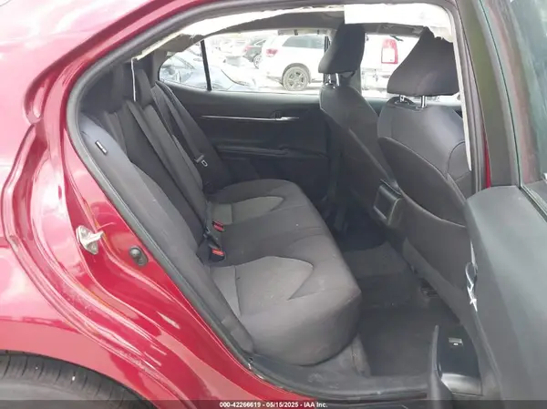 4T1B11HK3JU614404 2018 TOYOTA CAMRY - Image 8