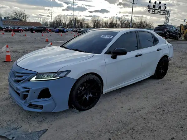 4T1B11HK3JU616251 2018 TOYOTA CAMRY - Image 1
