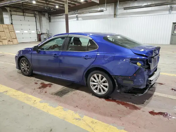 4T1B11HK3JU618971 2018 TOYOTA CAMRY - Image 2
