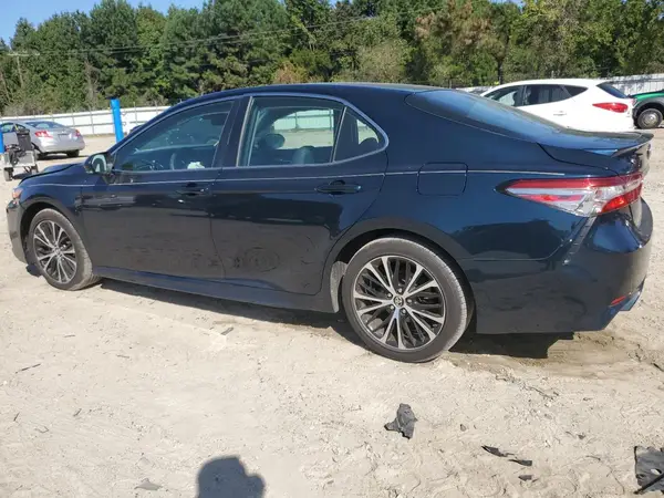 4T1B11HK3JU619988 2018 TOYOTA CAMRY - Image 2