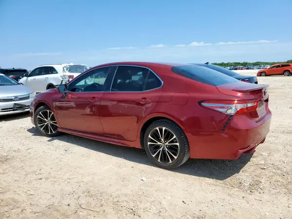 4T1B11HK3JU620137 2018 TOYOTA CAMRY - Image 2