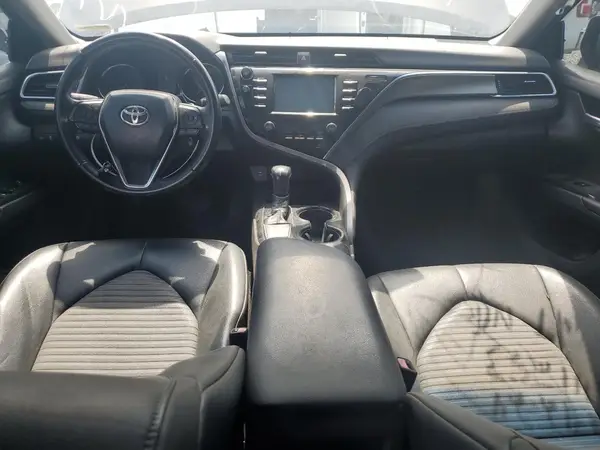 4T1B11HK3JU620753 2018 TOYOTA CAMRY - Image 8