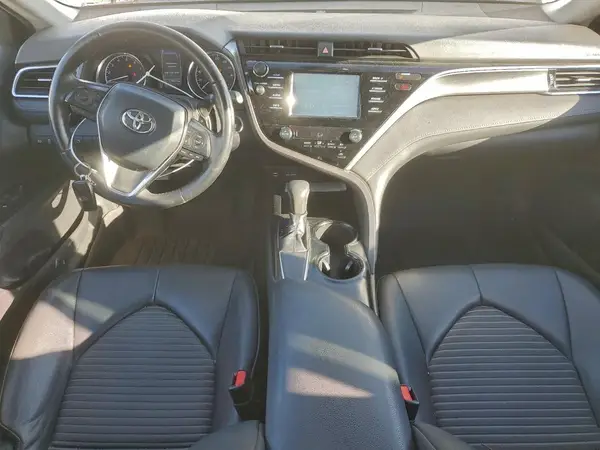 4T1B11HK3JU621711 2018 TOYOTA CAMRY - Image 8
