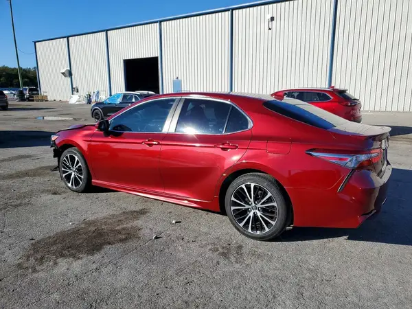4T1B11HK3JU624155 2018 TOYOTA CAMRY - Image 2
