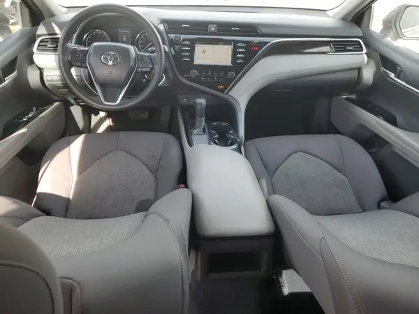 4T1B11HK3JU625726 2018 TOYOTA CAMRY - Image 8