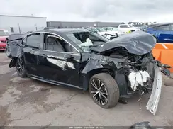 4T1B11HK3JU627329 2018 TOYOTA CAMRY