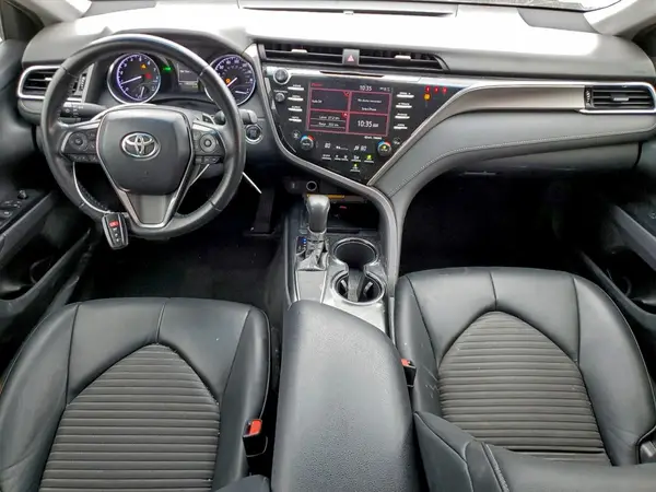 4T1B11HK3JU629386 2018 TOYOTA CAMRY - Image 8
