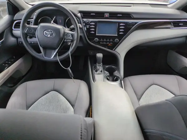 4T1B11HK3JU631459 2018 TOYOTA CAMRY - Image 8