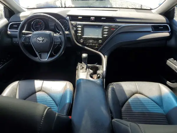 4T1B11HK3JU638928 2018 TOYOTA CAMRY - Image 8