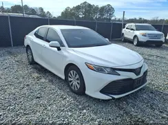 4T1B11HK3JU639044 2018 TOYOTA CAMRY