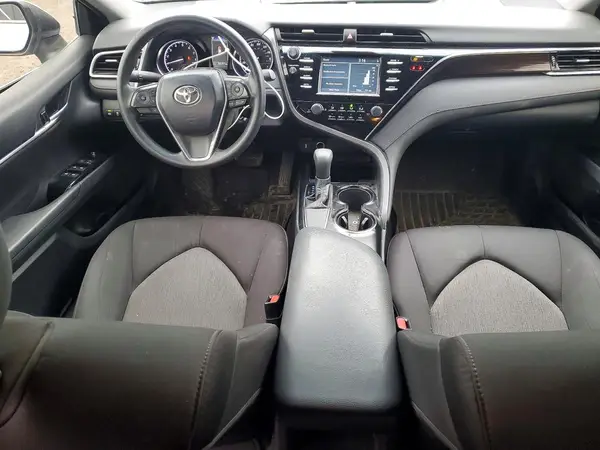 4T1B11HK3JU643045 2018 TOYOTA CAMRY - Image 8