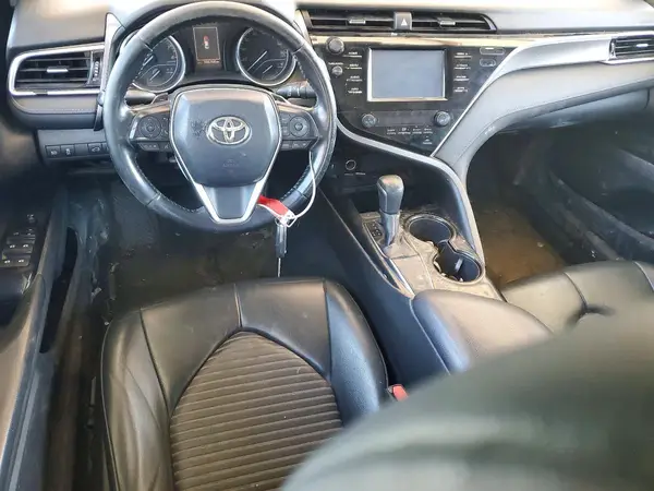 4T1B11HK3JU643935 2018 TOYOTA CAMRY - Image 8