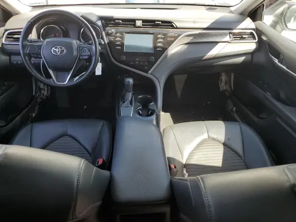 4T1B11HK3JU645281 2018 TOYOTA CAMRY - Image 8