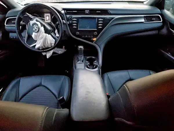 4T1B11HK3JU647564 2018 TOYOTA CAMRY - Image 8