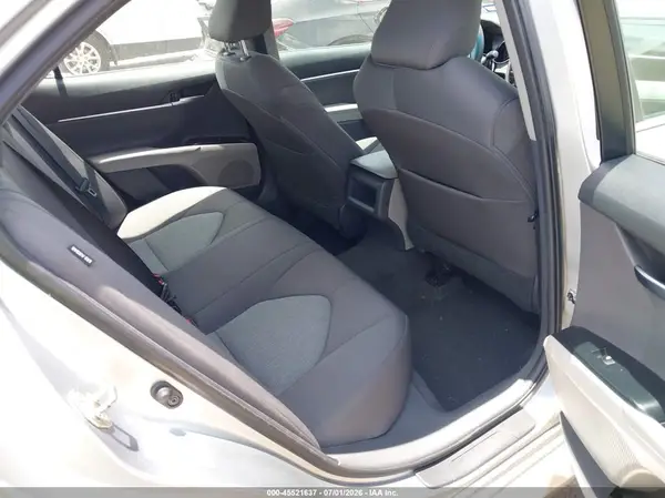 4T1B11HK3JU648827 2018 TOYOTA CAMRY - Image 8