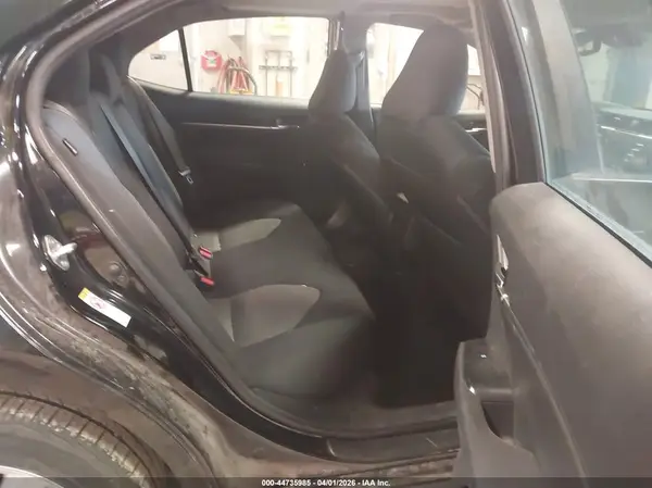 4T1B11HK3JU649184 2018 TOYOTA CAMRY - Image 8